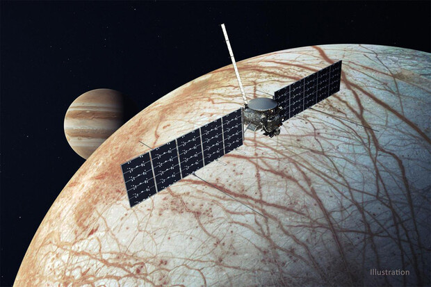 NASA odsunula start mise Europa Clipper. Na vině je hurikán Milton