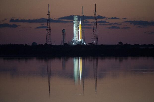 Zkouška rakety Artemis I byla pozastavena. Proč?