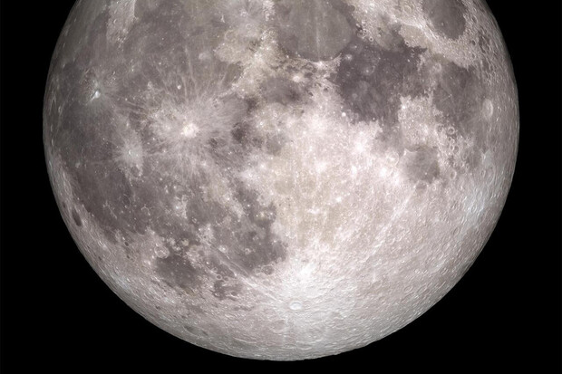 Čínský modul našel důkazy o tom, že se na Měsíci nacházela voda