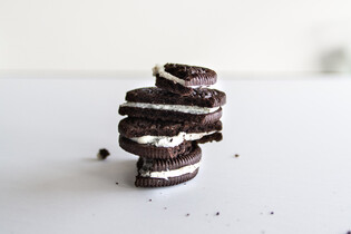 Jak nejlépe rozdělit sušenku Oreo? Vědci z MIT znají odpověď
