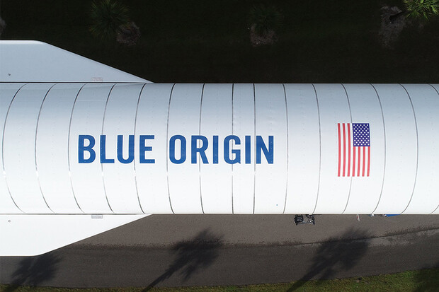 Blue Origin měl po startu potíže s raketou. Naštěstí se letělo bez posádky