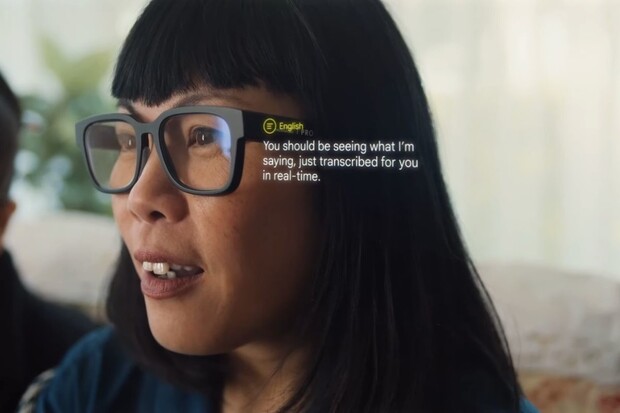 Brýle od Googlu pomohou navrátit sluch hluchým i překonat jazykovou bariéru