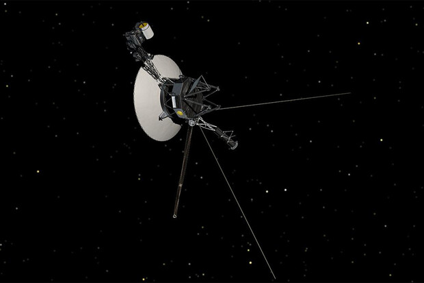 NASA se pokouší opravit Voyager 1, aby opět vysílal správná data
