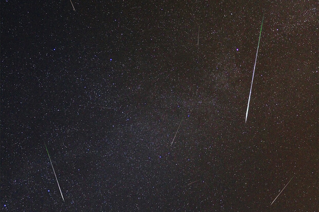 Meteorický roj Perseidy můžete pozorovat už příští pátek