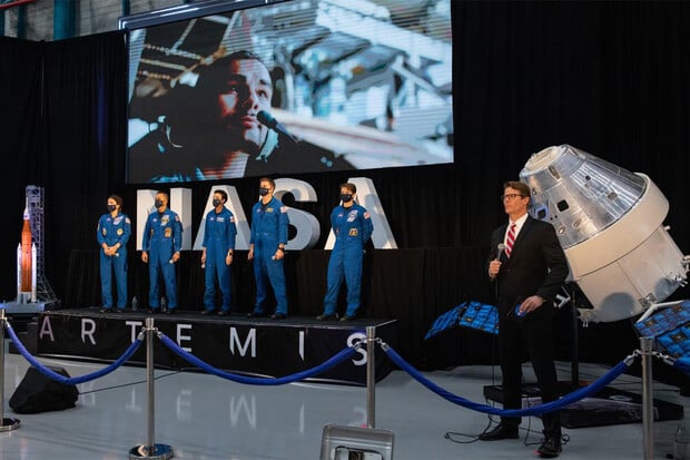 Astronauti, kteří poletí na Měsíc, by mohli být vybráni již brzy