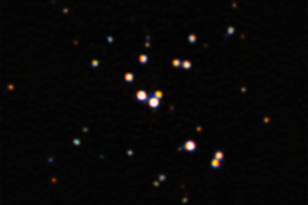 Observatoř pořídila zatím nejostřejší snímek nejhmotnější hvězdy vesmíru