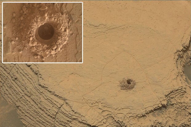 Mars Curiosity dorazil do oblasti Mount Sharp a odebral 36. vzorek horniny