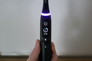 Oral-B iO Series 10