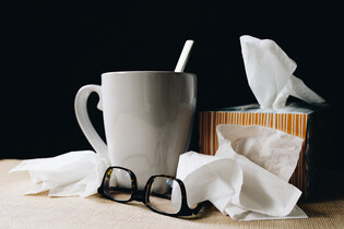 Epidemie chřipky v Česku slábne. Nemocných ubývá