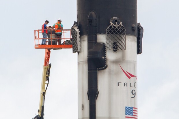Velký úspěch! Nejnovější raketa SpaceX se vrátila z vesmíru v perfektním stavu