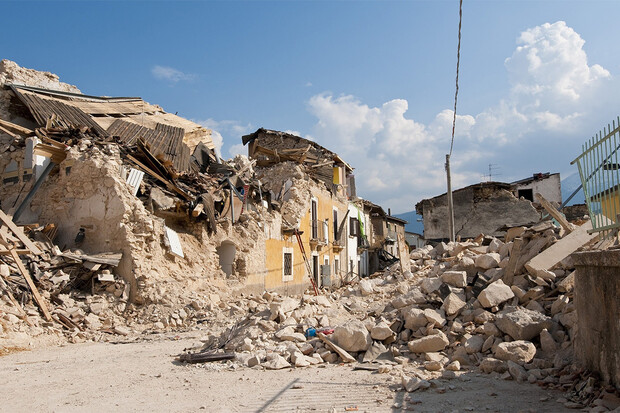 Turecké zemětřesení má více než 35 tisíc obětí