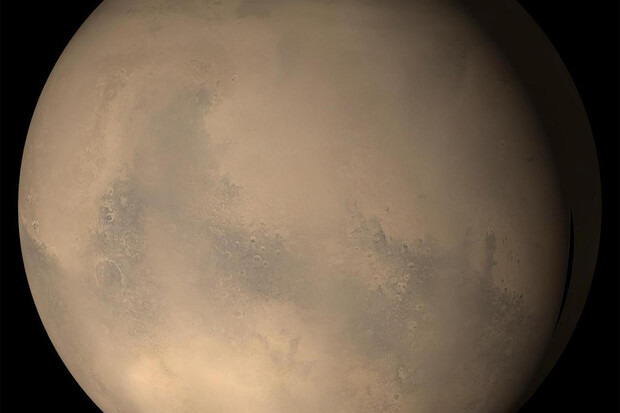 Čínské sondě se podařilo barevně nasnímat celý povrch Marsu