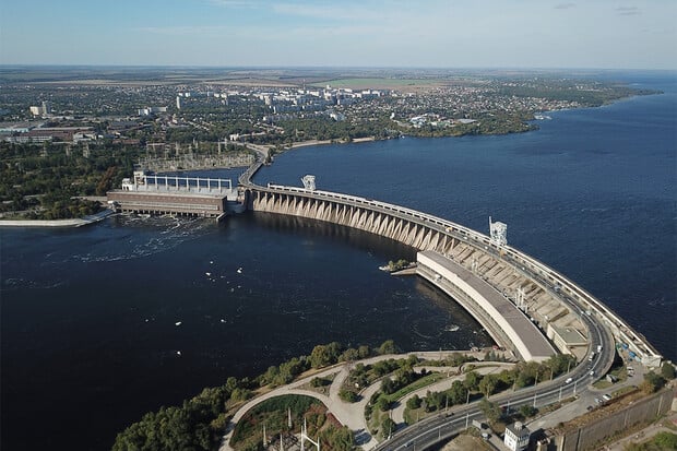 Satelity sledují záplavy, které způsobila zničená Kachovská přehrada