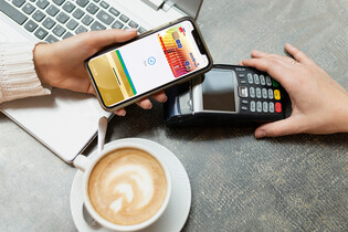 Do Apple Pay nyní přidáte i stravenkovou kartu Sodexo