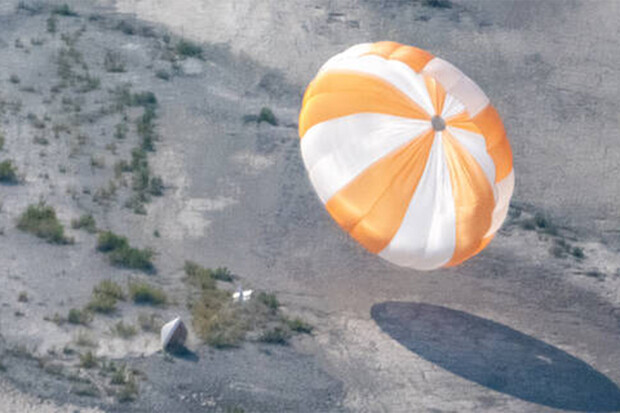 Sledujte živě návrat vzorku asteroidu na Zemi