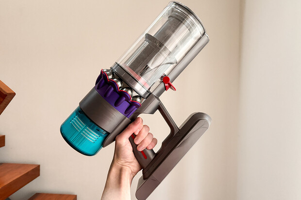 Máte zálusk na nový Dyson? Ve slevě jsou fény, čističky i vysavače