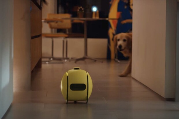 Nejnovější reklama naznačuje, že se blíží vydání robota Samsung Ballie