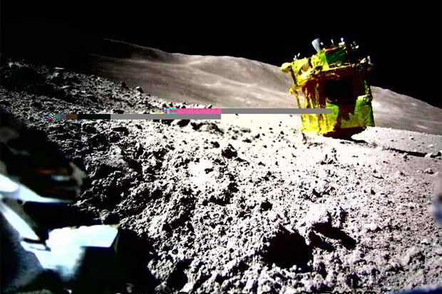 Japonský modul SLIM přežil už druhou lunární noc. Opět navázal kontakt