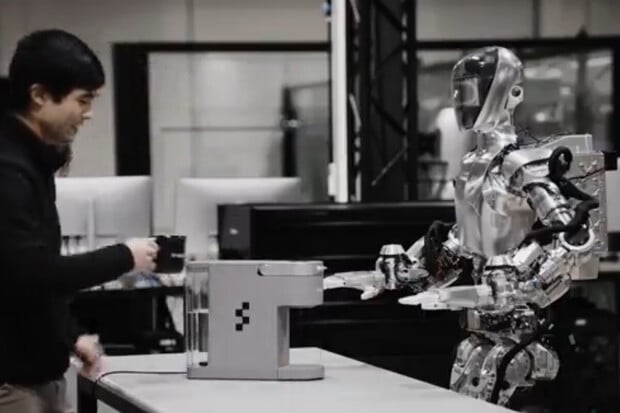 Továrna BMW v Jižní Karolíně testuje humanoidní roboty
