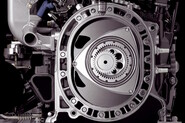 Wankelův motor měl řešit problémy, přinesl však své vlastní – Slepé uličky