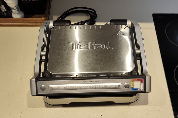 Elektrický gril Tefal OptiGrill 4v1 Inox v redakci: pro grilování bez námahy