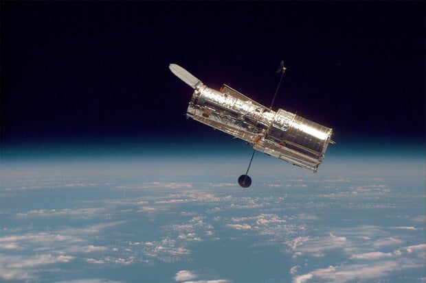 Hubbleův teleskop je ve vesmíru 34 let. Jak změnil pohled na vesmír?