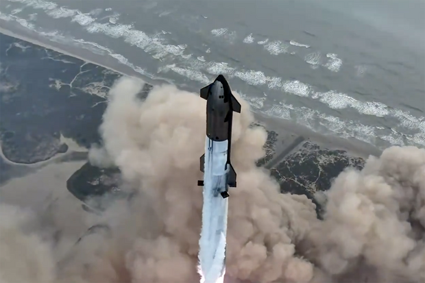 Starship to dokázala! Největší a nejsilnější raketa dokončila zkušební let