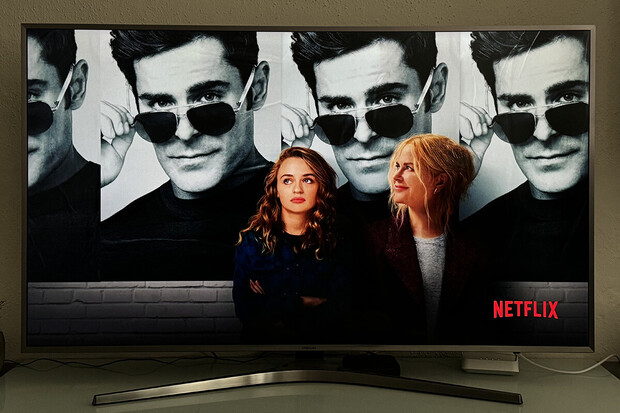 Bláznivá komedie s Nicole Kidman a Zacem Efronem a napínavý sci-fi seriál