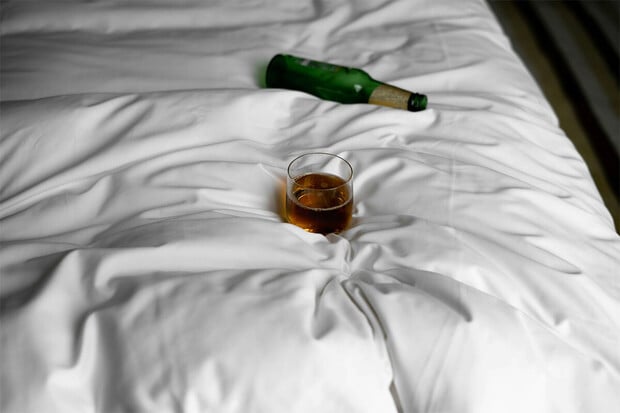 Usíná se vám po alkoholu lépe? Co ale kvalita spánku?