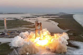 Další start Starshipu skončil v plamenech nad oceánem