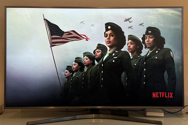 Novinky na streamu: akční Top Gun: Maverick a válečné drama Poštovní prapor