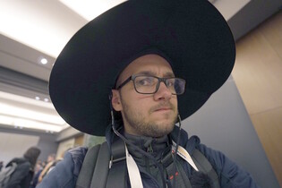 Power Hat vás nejen ochrání před sluncem, ale i nabije telefon