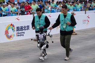 Jak dopadli roboti běžící půlmaraton? Budete překvapeni