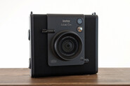 Test Fujifilm Instax WIDE Evo – Prémiový kousek