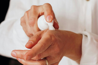 Lilial: vonná látka, která musela zmizet z kosmetiky. Proč?