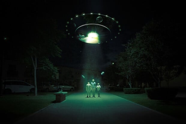 Steven Spielberg dokončil natáčení svého nového záhadného filmu o UFO