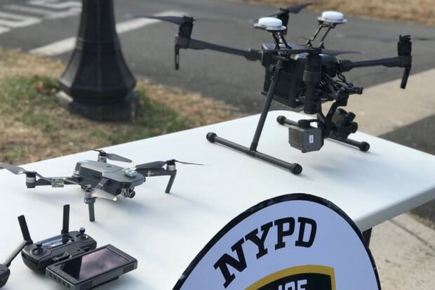 NYPD doplní svou flotilu o 14 dronů DJI. Šmírovat Newyorčany jimi prý ale nebude