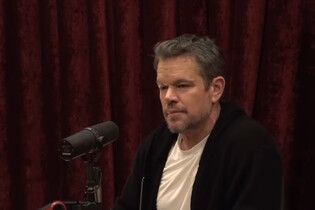 Matt Damon se zlobí. Netflix chce, aby film zvládli i lidé hrající si s mobilem