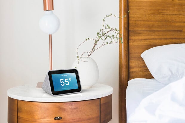 Lenovo Smart Clock jsou chytré hodiny s Google Asistentem