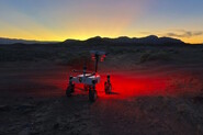 Rychlejší, bezpečnější a s lepší výbavou. Marsovský rover testuje novou generaci