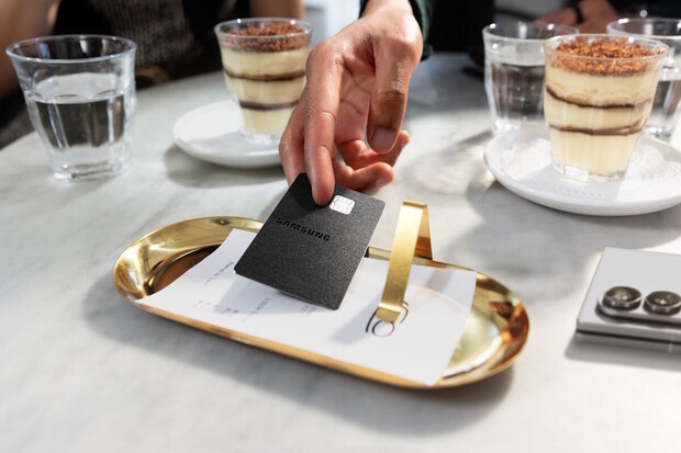 Samsung Galaxy Card jde v USA přímo proti Apple Card