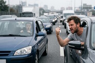 Tohle chcete vidět, ale ne zažít. 7 nejlepších filmů o silniční agresivitě