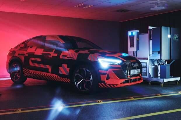 Interaktivní virtuální realita na zadních sedadlech Audi je blíž, než si myslíte