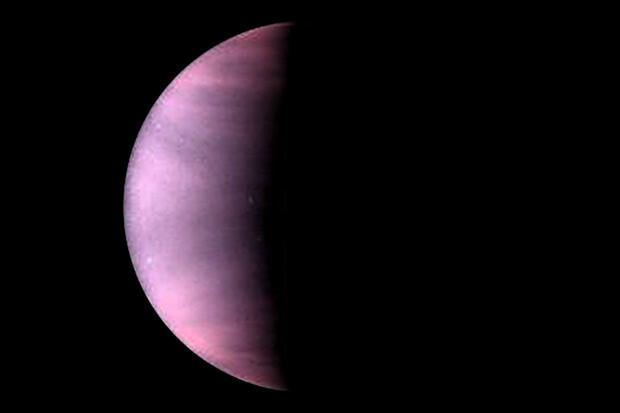 Překvapivý objev by mohl dokazovat přítomnost života na Venuši