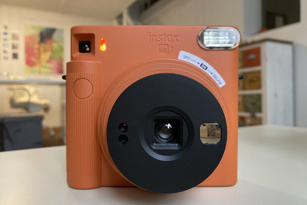 Fujifilm Instax Square SQ1