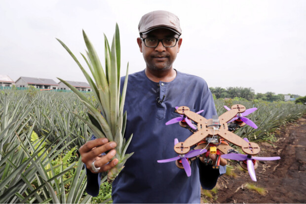 Malajští vědci umí z ananasových listů vyrobit část dronu