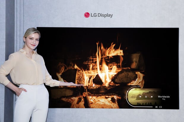 LG oznámilo nejmenší televizní OLED panel. Má 42 palců
