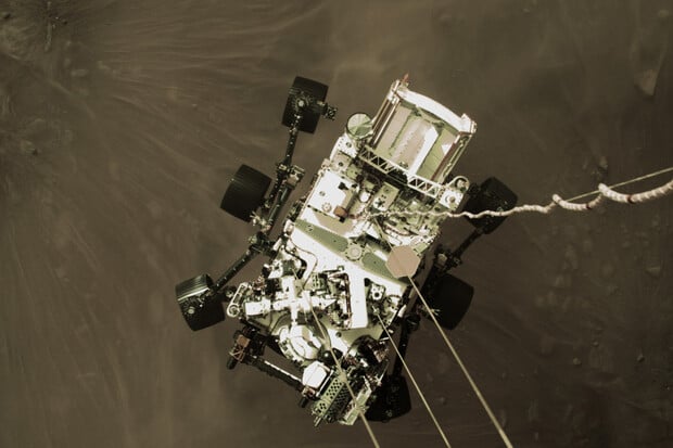 Rover Perseverance od NASA zachytil zatmění Slunce na Marsu
