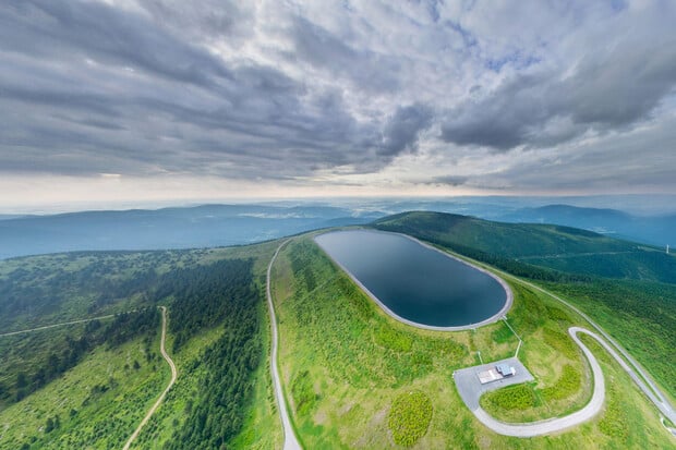 ČEZ výrazně navýšil výrobu ve vodních elektrárnách a chystá solární parky