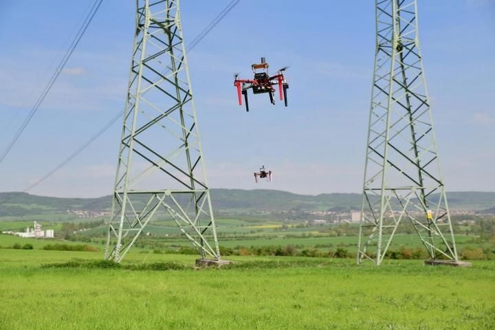 Inspekce elektrického vedení pomocí dronů